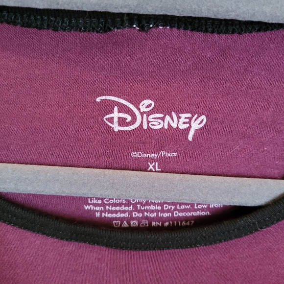 Peter Pan Disney Tee - Picture 2 of 2